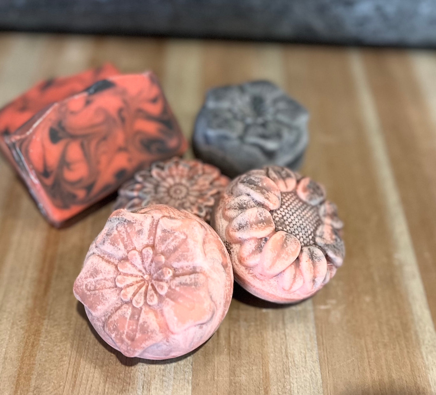 “Peony & Amberwood” Tallow & Beer Soap w/ Kaolin Clay and Activated Charcoal
