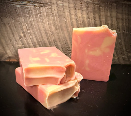 PRICKLY BLOOM Tallow & Beer Soap w/Kaolin Clay